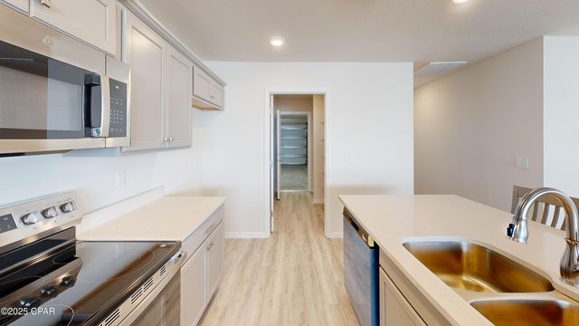 3896 Bricknell Avenue, Chipley, FL 32428