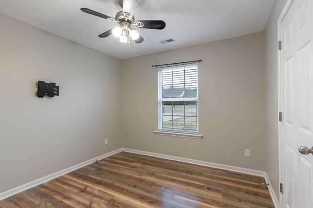 3194 Barretts Ridge Dr, Murfreesboro, TN 37130