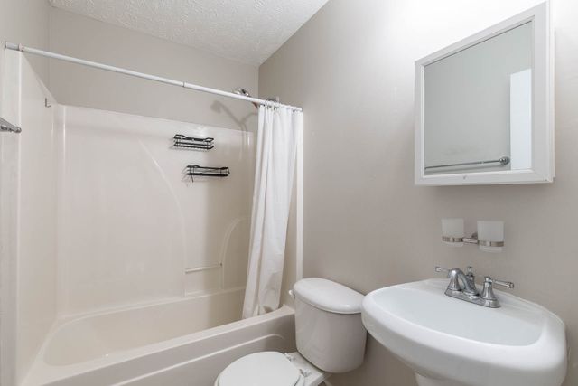 3194 Barretts Ridge Dr, Murfreesboro, TN 37130