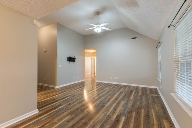 3194 Barretts Ridge Dr, Murfreesboro, TN 37130