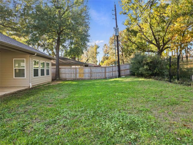 116 Augusta Drive, Huntsville, TX 77340