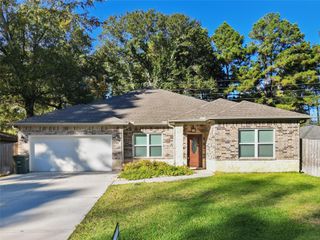 116 Augusta Drive, Huntsville, TX 77340