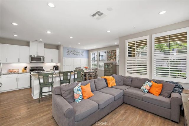 124 Wild Rose, Lake Forest, CA 92630