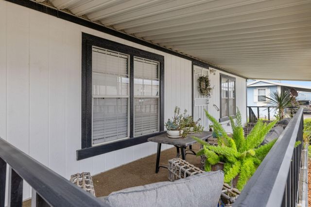 2459 N Oaks Street 37, Tulare, CA 93274