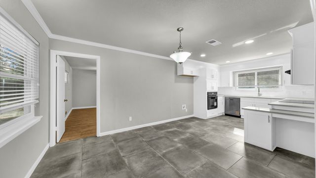 3801 Halifax Court, Arlington, TX 76013