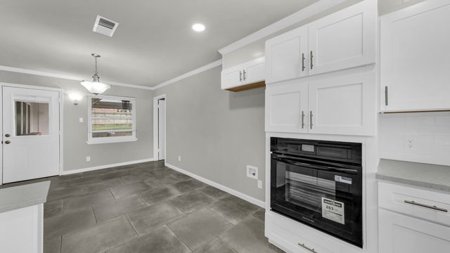 3801 Halifax Court, Arlington, TX 76013