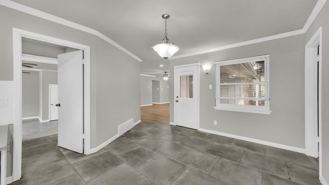 3801 Halifax Court, Arlington, TX 76013