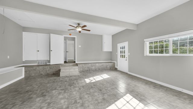 3801 Halifax Court, Arlington, TX 76013