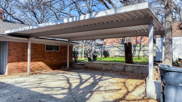 3801 Halifax Court, Arlington, TX 76013