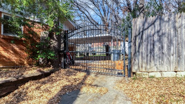 3801 Halifax Court, Arlington, TX 76013