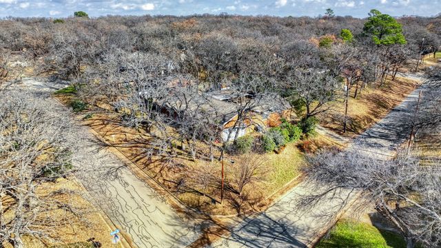 3801 Halifax Court, Arlington, TX 76013