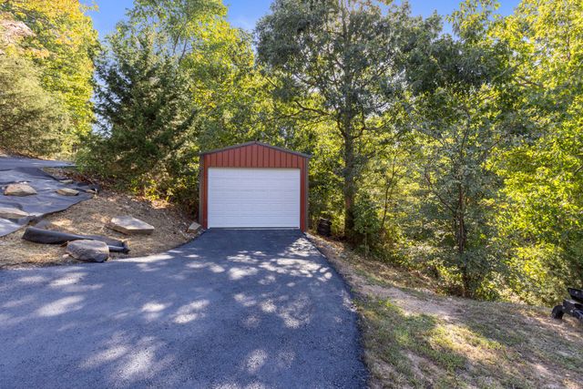 54490 E 328 Road, Jay, OK 74346