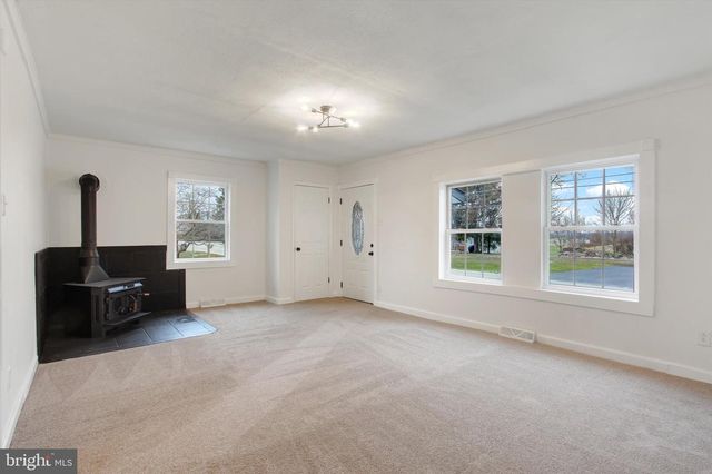 2515 MUMMASBURG RD, Gettysburg, PA 17325