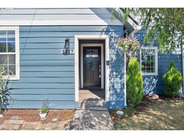 1127 LINN Ave, Oregon City, OR 97045