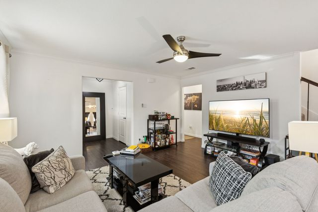 419 Avenue L, Dallas, TX 75203