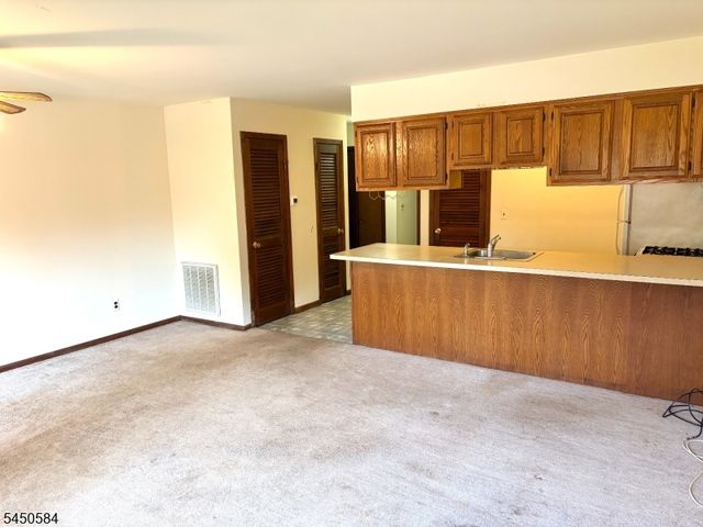 3 Steamboat Dr 9, Vernon Twp., NJ 07462