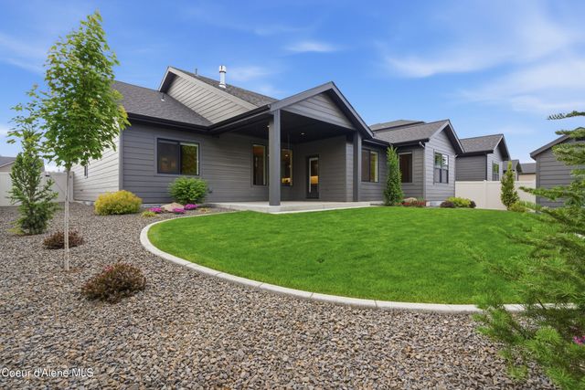 9365 N. Secretariat LN, Hayden, ID 83835