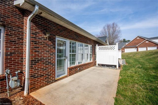 1365 Royalty Circle, Statesville, NC 28625