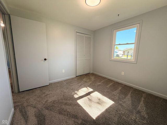 8262 E Rockwood Street, Columbus, IN 47203