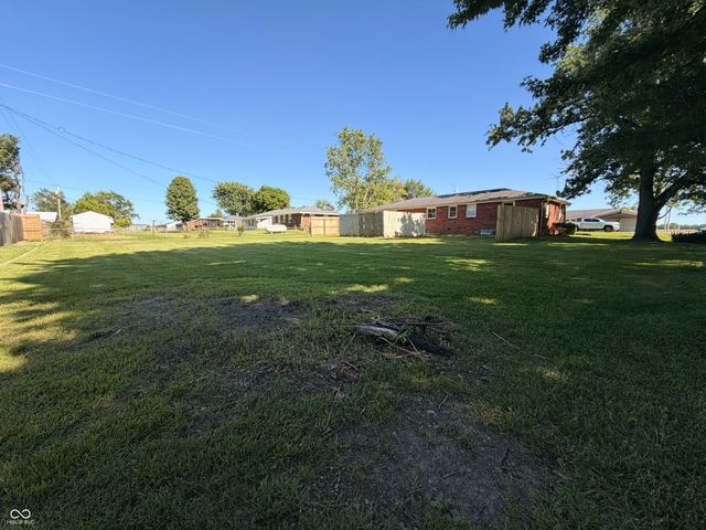 8262 E Rockwood Street, Columbus, IN 47203