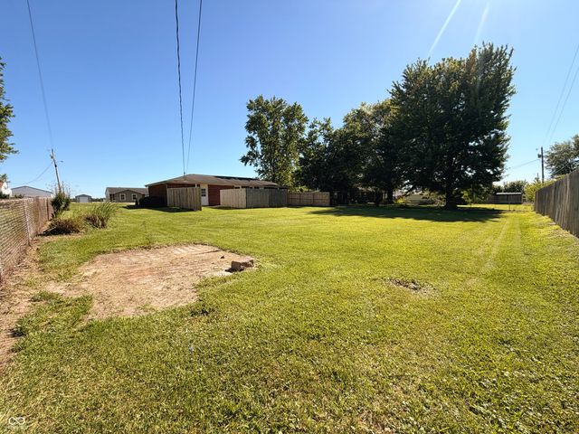 8262 E Rockwood Street, Columbus, IN 47203