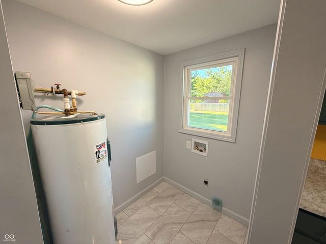 8262 E Rockwood Street, Columbus, IN 47203