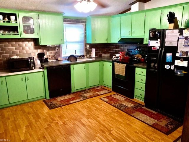 297 Burnetts WAY, Suffolk, VA 23434