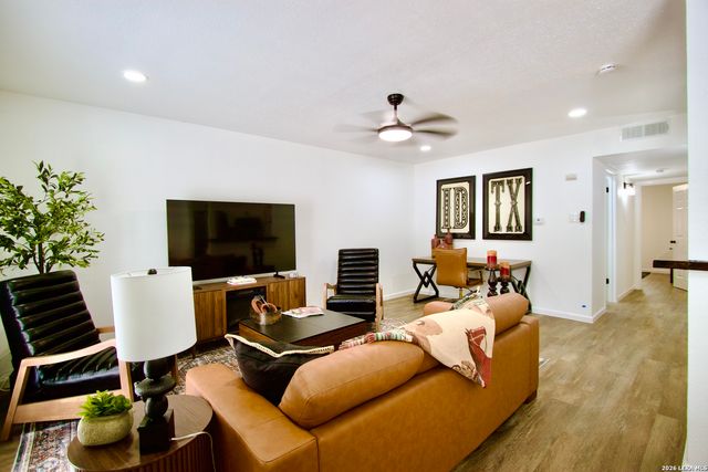 1045 Shook Ave Apt 120, San Antonio, TX 78212