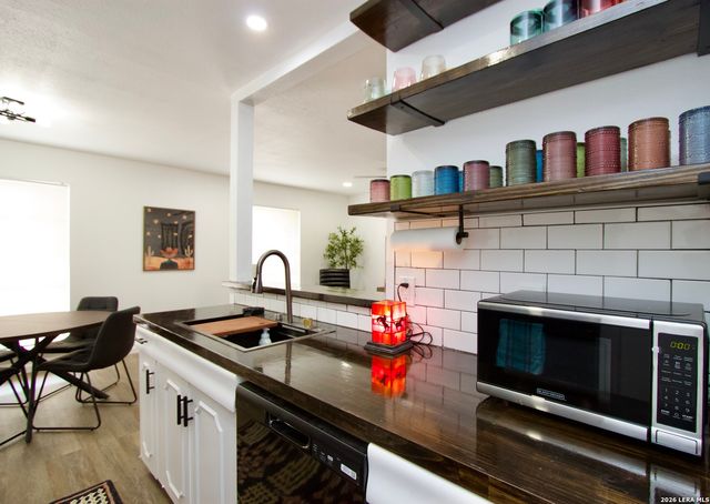 1045 Shook Ave Apt 120, San Antonio, TX 78212