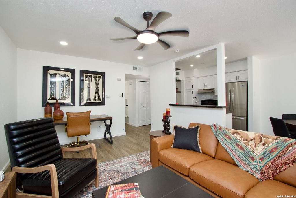 1045 Shook Ave Apt 120, San Antonio, TX 78212
