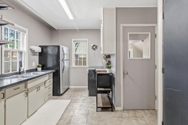 1176 Columbus Circle, Janesville, WI 53545