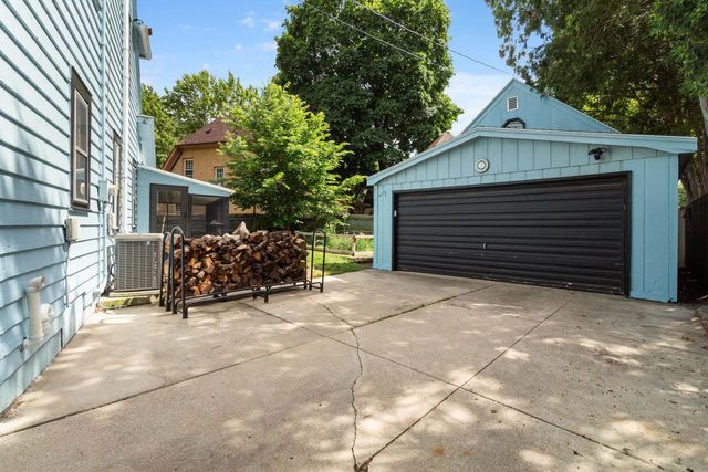 1176 Columbus Circle, Janesville, WI 53545