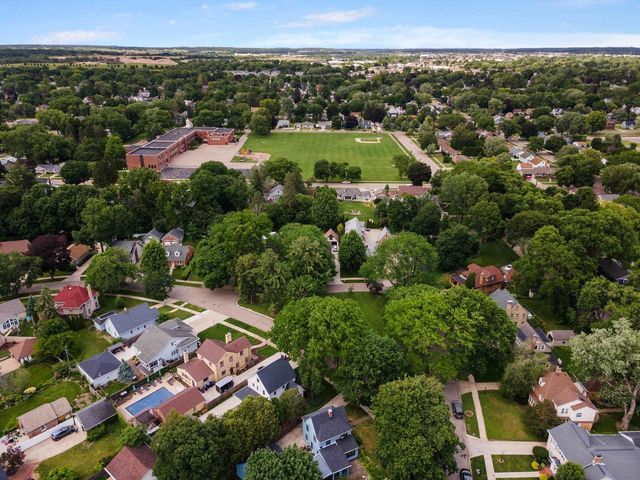 1176 Columbus Circle, Janesville, WI 53545