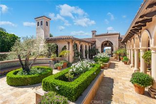 2729 Via Oleadas, Palos Verdes Estates, CA 90274