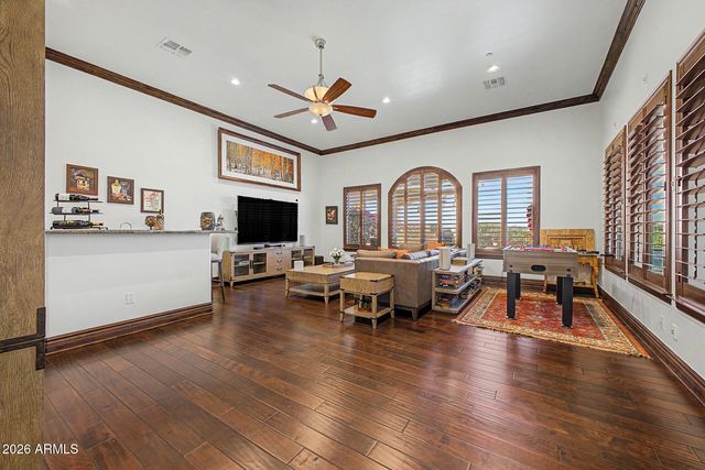 9817 E WINTER SUN Drive, Scottsdale, AZ 85262