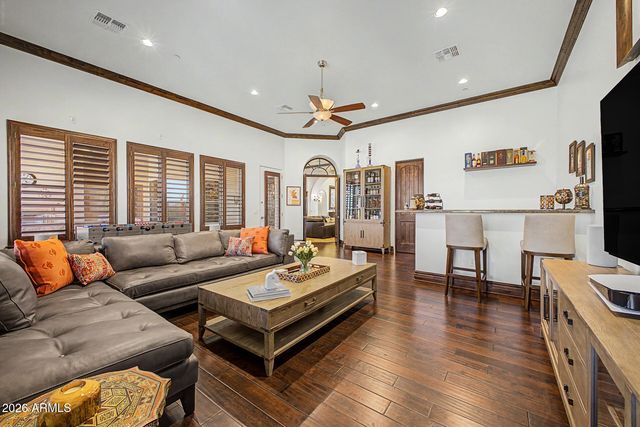 9817 E WINTER SUN Drive, Scottsdale, AZ 85262