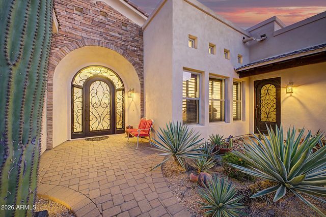 9817 E WINTER SUN Drive, Scottsdale, AZ 85262