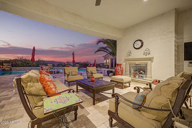 9817 E WINTER SUN Drive, Scottsdale, AZ 85262