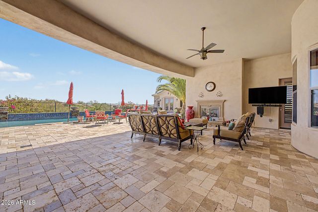 9817 E WINTER SUN Drive, Scottsdale, AZ 85262