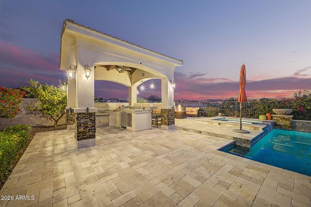 9817 E WINTER SUN Drive, Scottsdale, AZ 85262