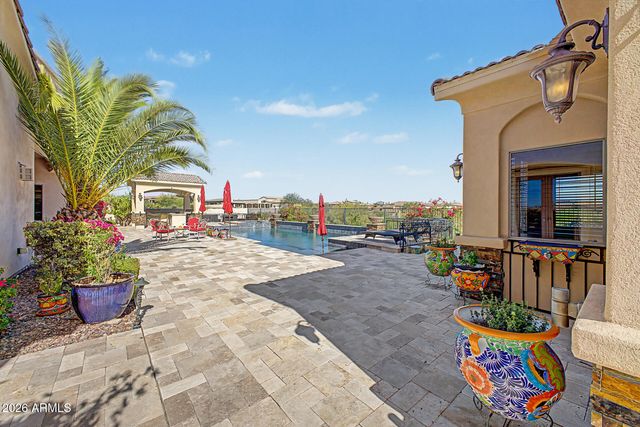 9817 E WINTER SUN Drive, Scottsdale, AZ 85262