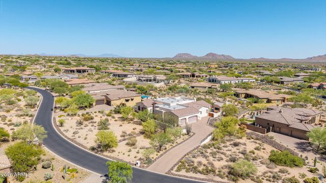 9817 E WINTER SUN Drive, Scottsdale, AZ 85262
