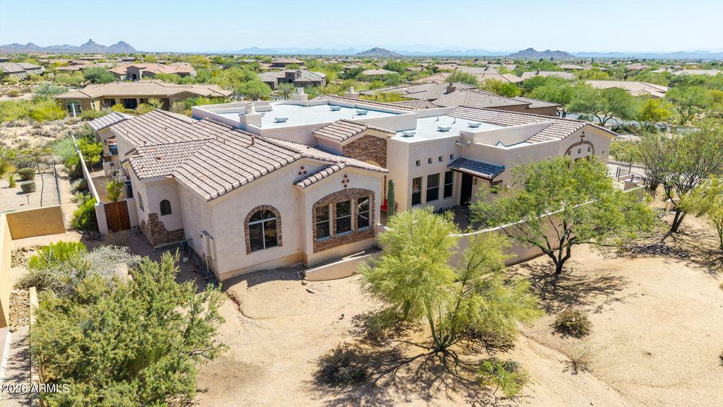 9817 E WINTER SUN Drive, Scottsdale, AZ 85262 — photo 2
