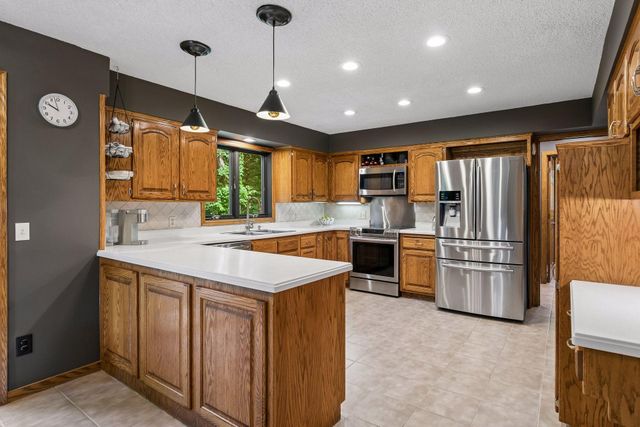 18363 Jasper Path, Lakeville, MN 55044