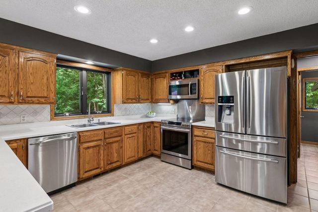 18363 Jasper Path, Lakeville, MN 55044