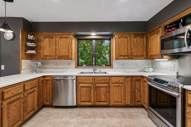 18363 Jasper Path, Lakeville, MN 55044