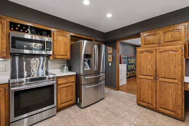 18363 Jasper Path, Lakeville, MN 55044