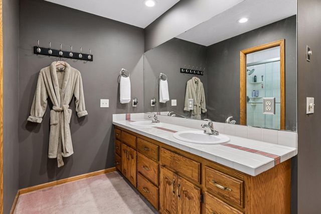 18363 Jasper Path, Lakeville, MN 55044