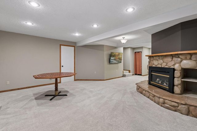 18363 Jasper Path, Lakeville, MN 55044