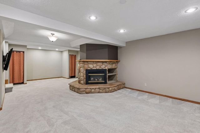 18363 Jasper Path, Lakeville, MN 55044